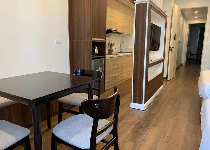 Hometel Gia Hung Khang Aparthotel Hạ Long