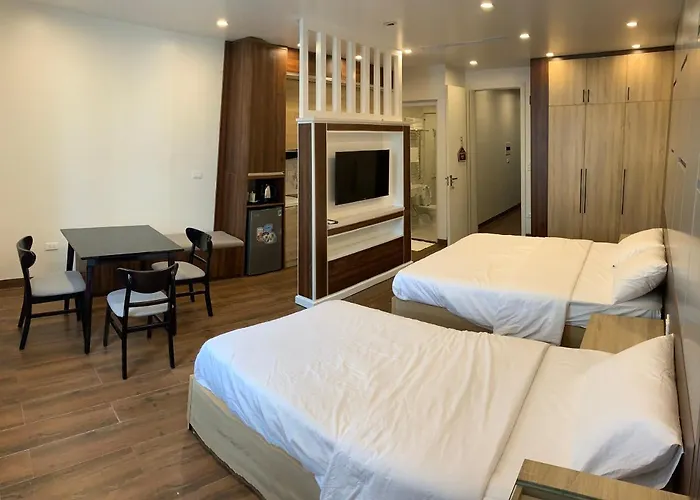 Hometel Gia Hung Khang Hạ Long