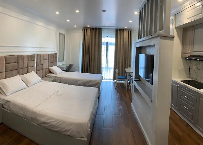 Hometel Gia Hung Khang Aparthotel